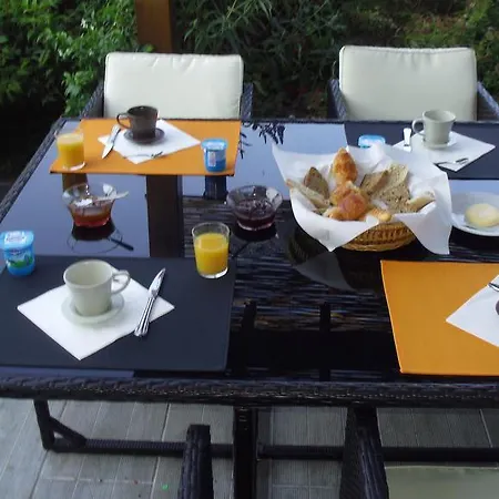 Ranch De Boujac Bed and Breakfast 3*